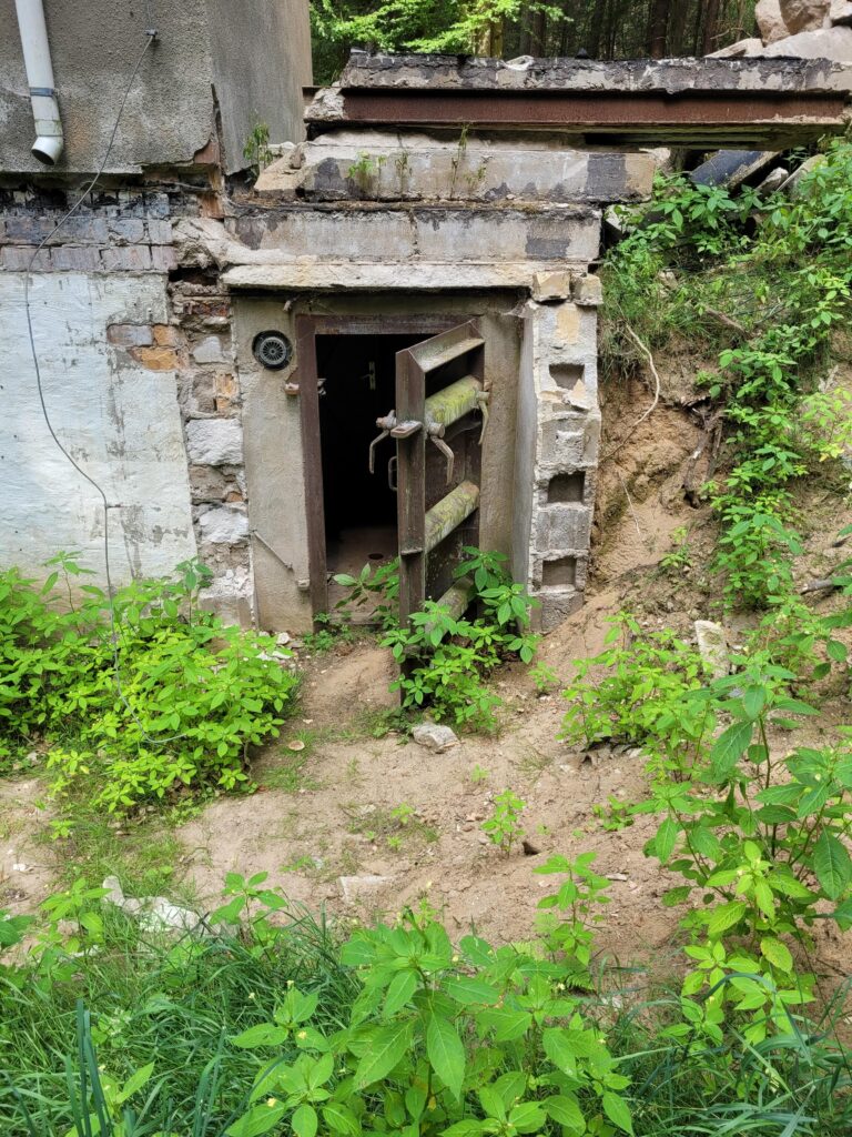 Bunker tür auf dem Gelände der Ausweichführungsstelle 