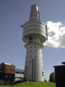 Verlassener Spionageturm Fernaufklärungsturm Bayern