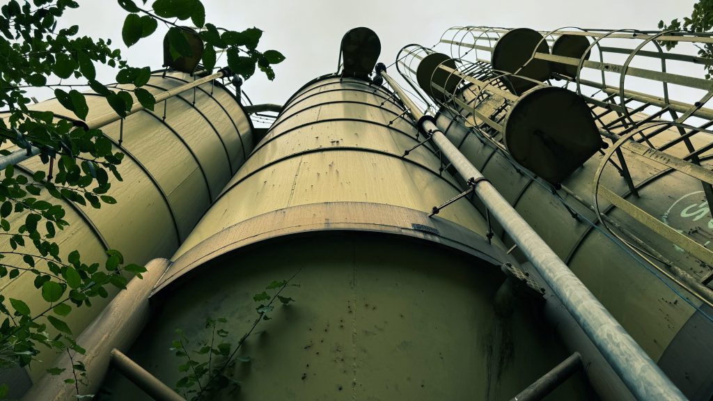 Silos auf der Zeche Heinrich Robert und Schacht Sandbochum