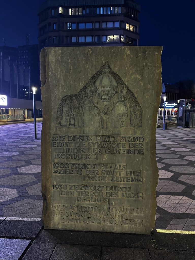 Mahnmal am Platz der zerstörten Dortmunder Synagoge