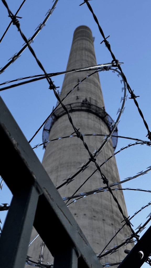Schornstein des stillgelegten Kraftwerks Shamrock in Herne